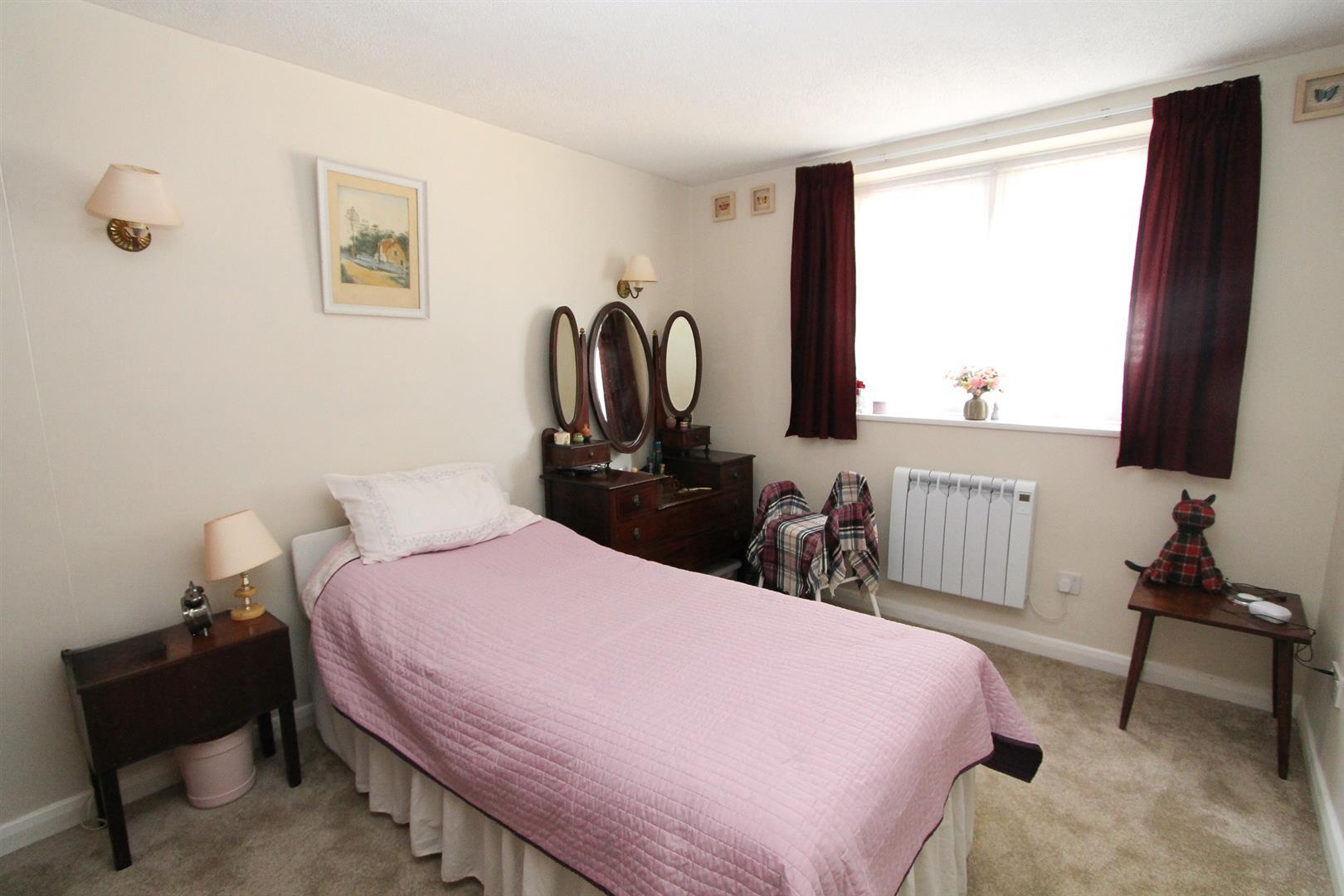 Onslow Gardens, Wallington